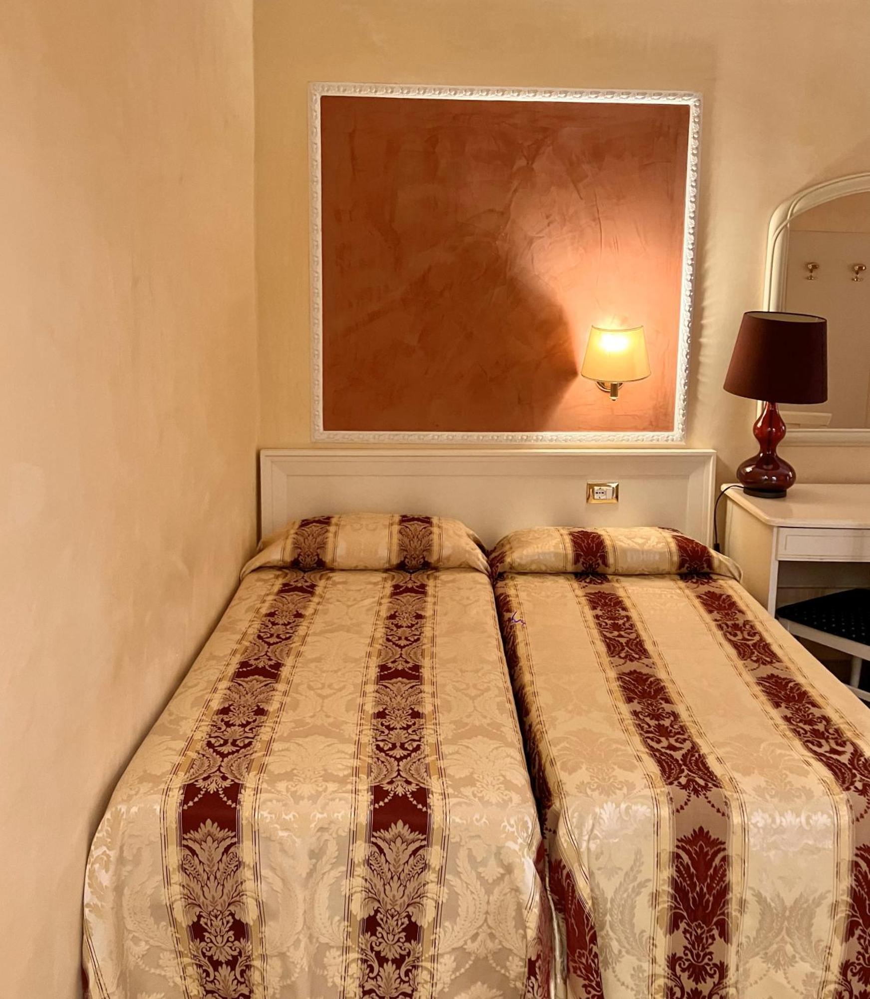 Hotel Erdarelli Rome Exterior photo